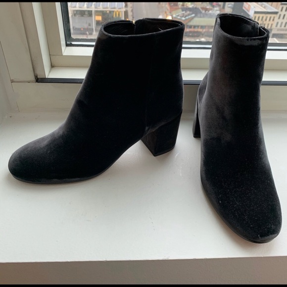 Vince Shoes - Vince Blakely Velvet Grey Booties - 60mm Heel